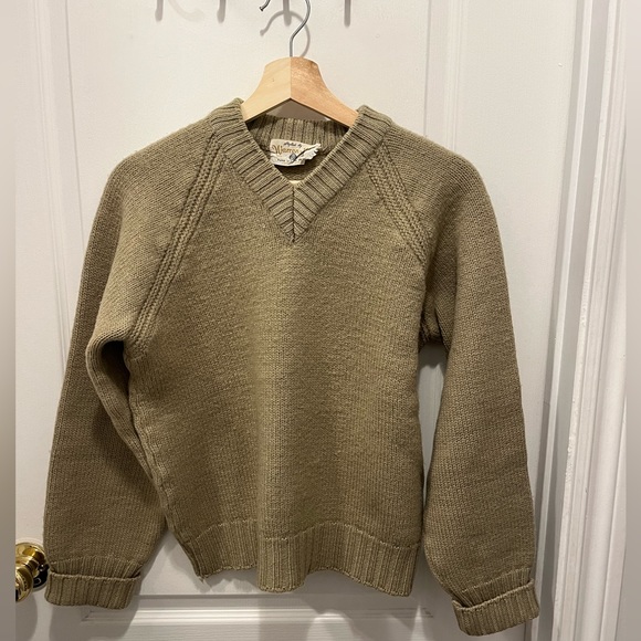 Vintage wool sweater - Picture 1 of 3